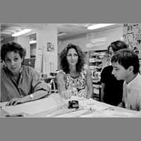 Frédérique Goursolas, Julie Van Hove, Blandine Jeanson, Christian Caujolle, juillet 1982 ( © Photo Christian Poulin - 0485)